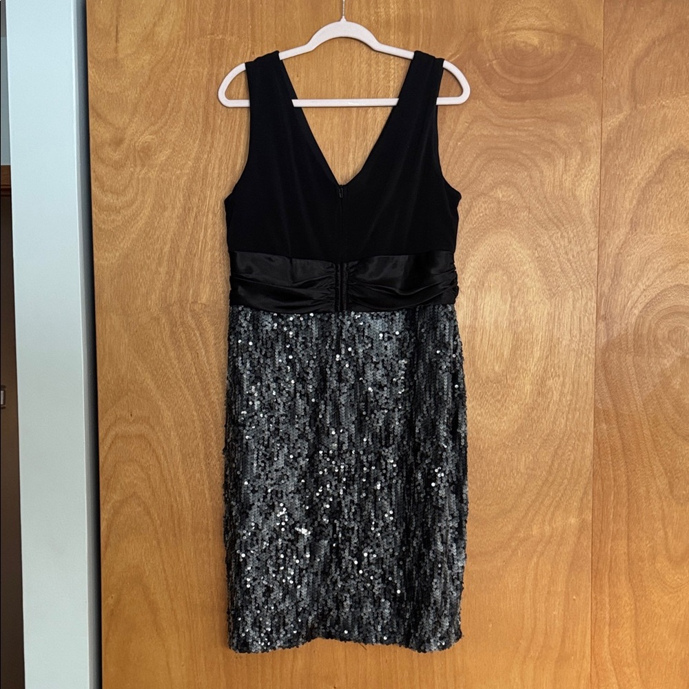 Dressbarn Elegant Black and Silver Mini Dress - Picture 4 of 10